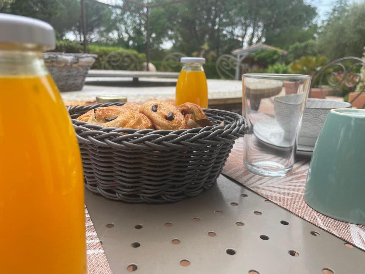 西加尔住宿加早餐旅馆 Forcalqueiret 外观 照片